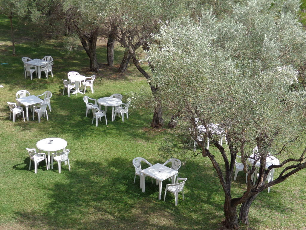 Le Domaine Des Oliviers Apartment แซ็งต์-ซีร์-ซูร์-แมร์ ภายนอก รูปภาพ